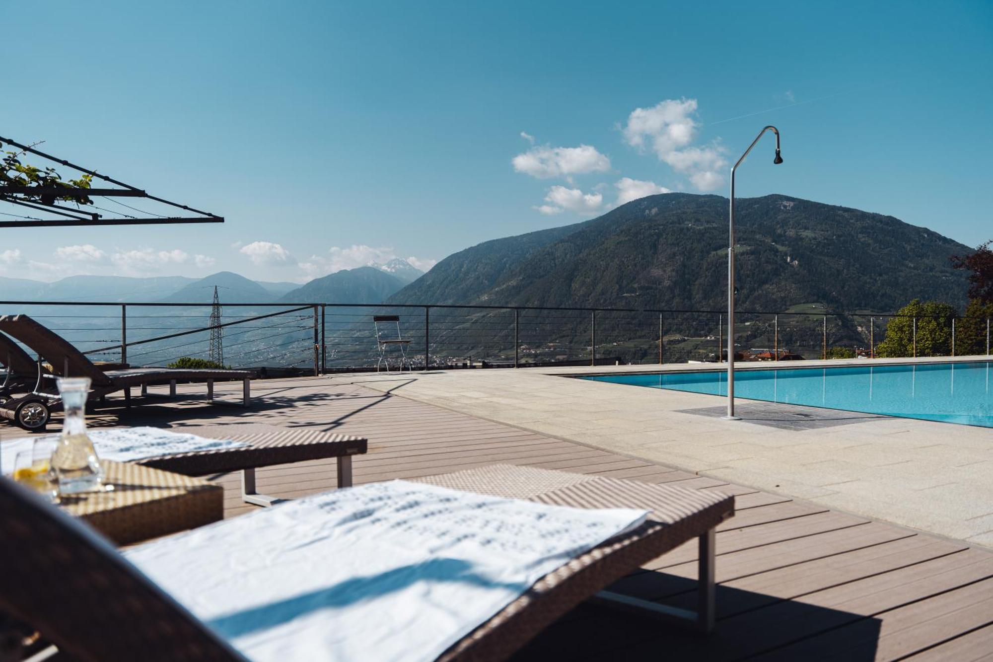 Appartement-Hotel Beatenhof Tirolo Dış mekan fotoğraf