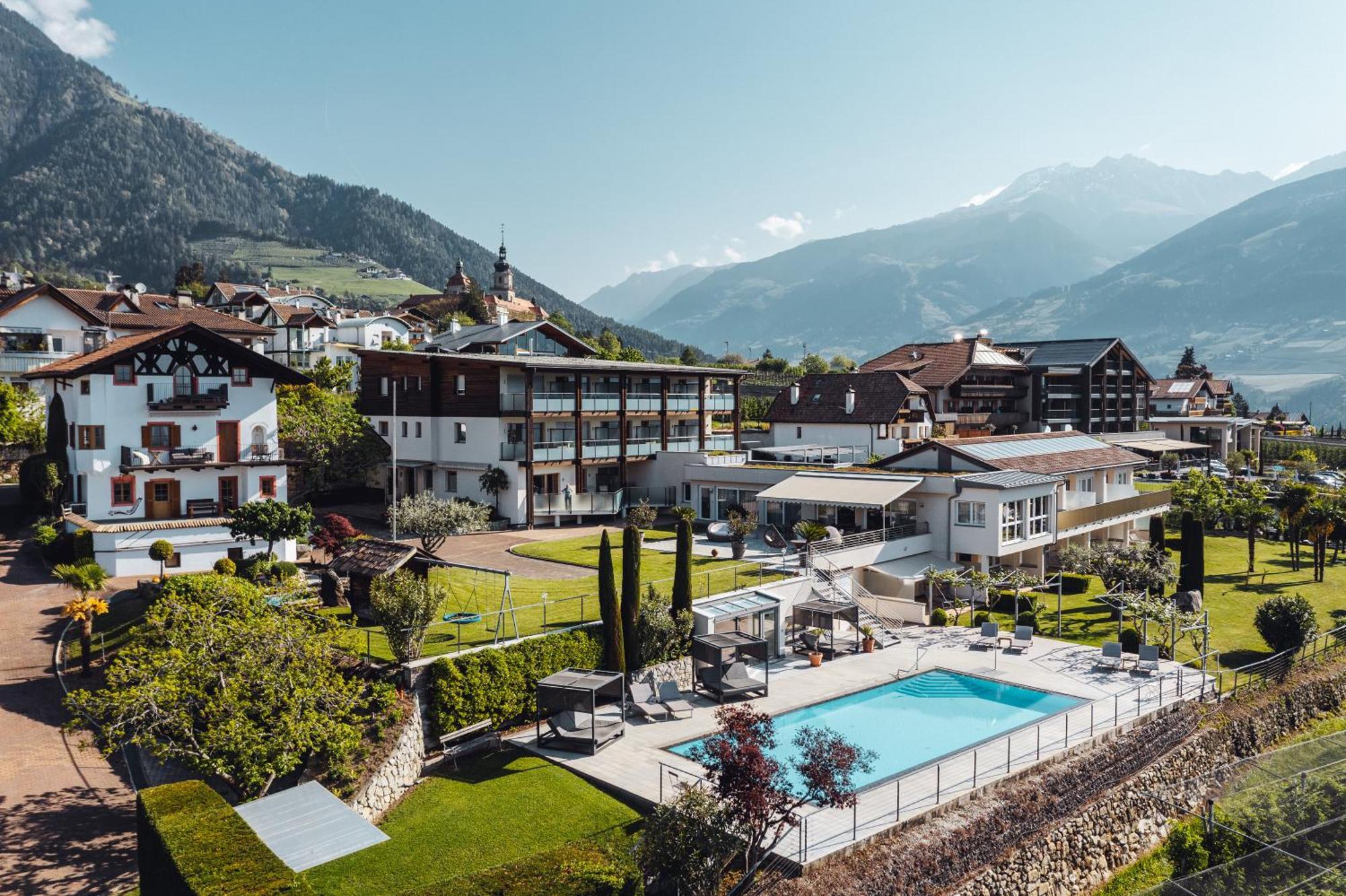 Appartement-Hotel Beatenhof Tirolo Dış mekan fotoğraf