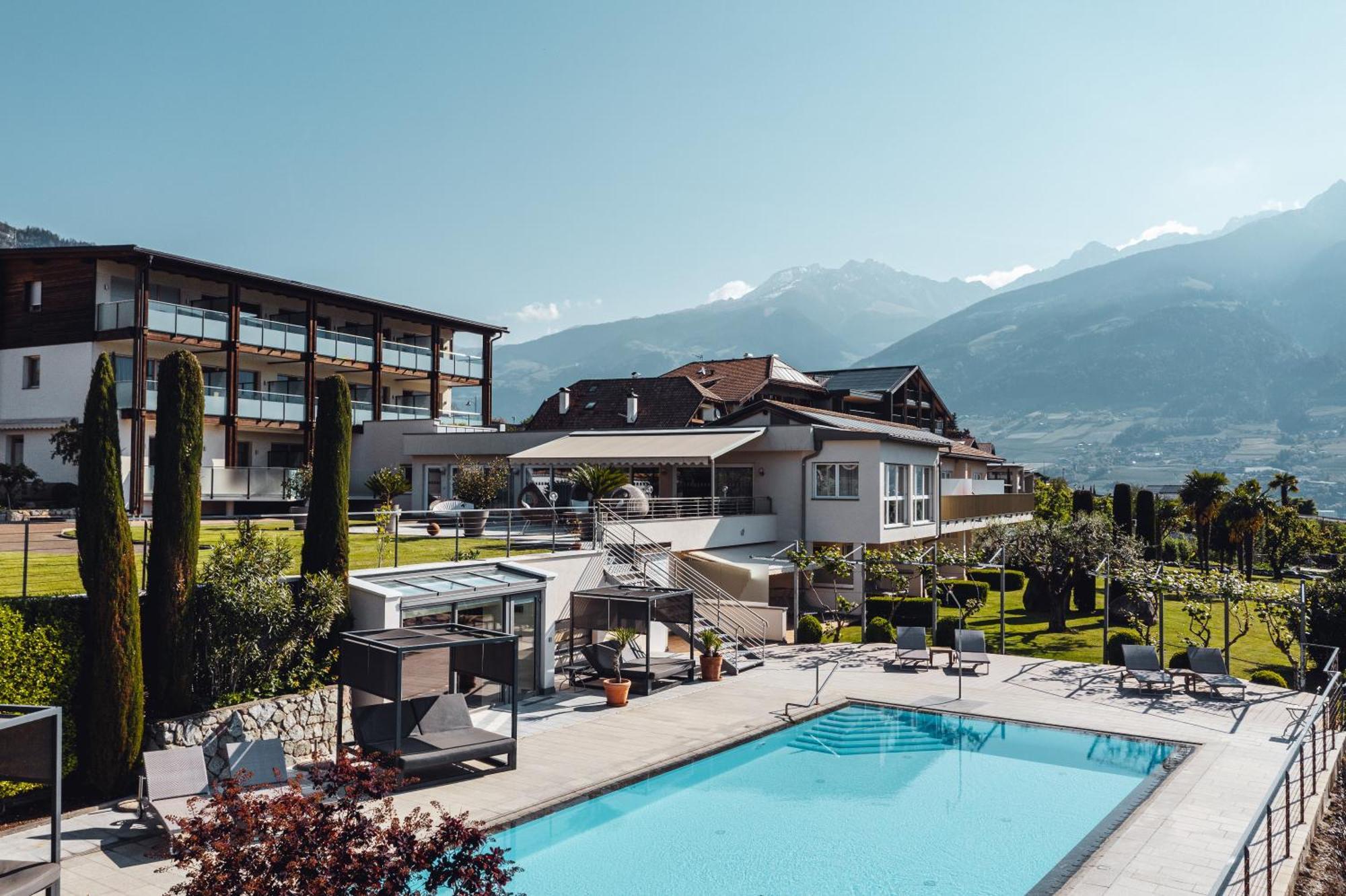 Appartement-Hotel Beatenhof Tirolo Dış mekan fotoğraf
