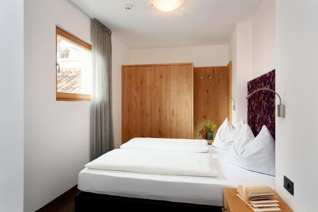 Appartement-Hotel Beatenhof Tirolo Oda fotoğraf