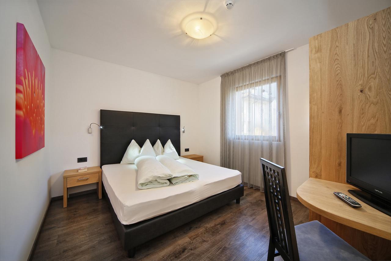 Appartement-Hotel Beatenhof Tirolo Dış mekan fotoğraf
